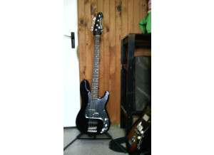 Fender Stratocaster made in mexico "Squier Series" (37952)