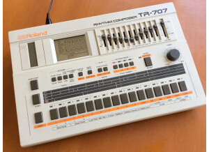 Roland TR-707 (45519)