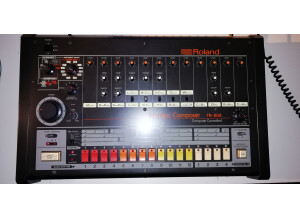 Roland TR-808 (1251)