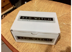 Red Witch Famulus (57124)