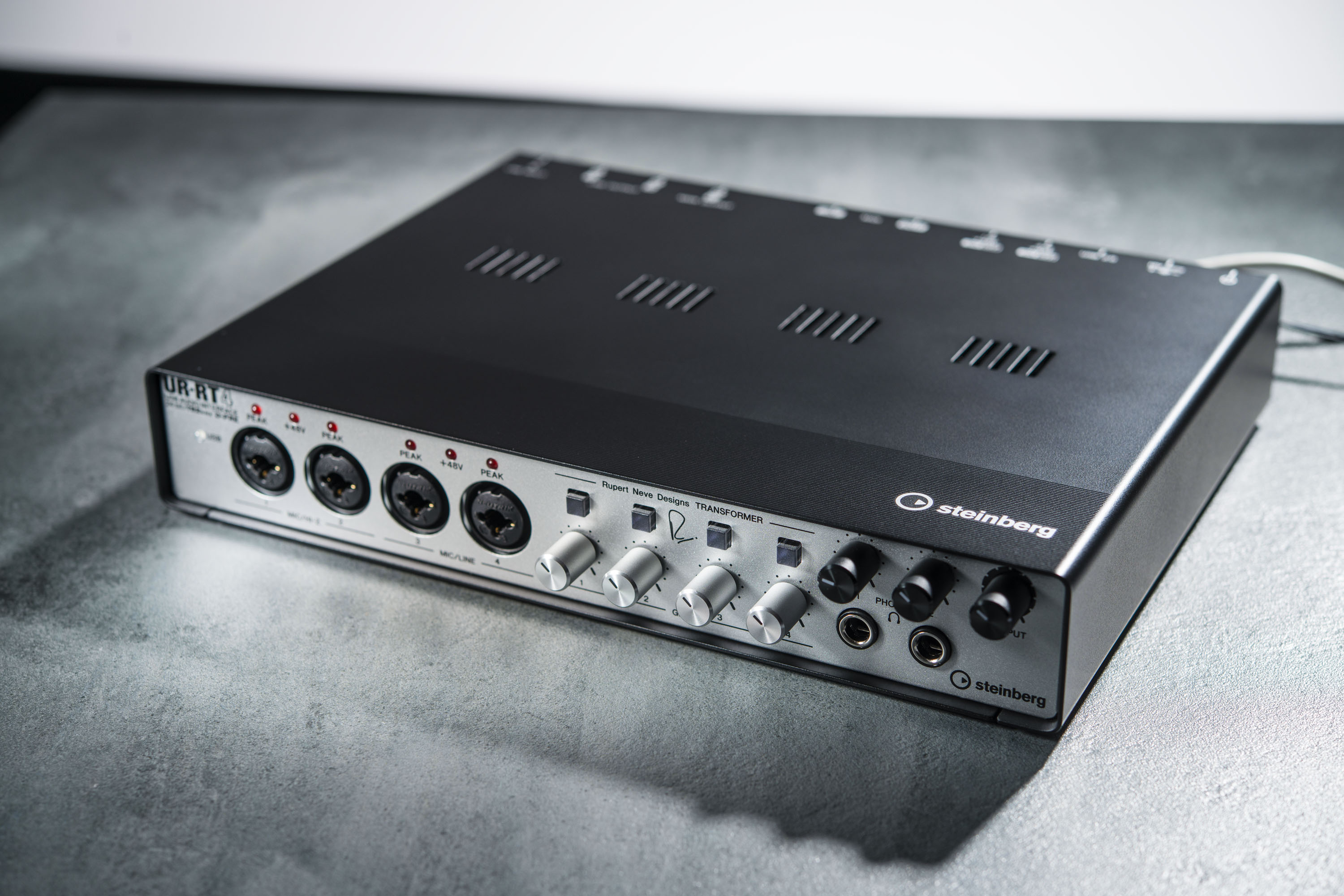 Steinberg UR-RT4 : steinberg urt 7998