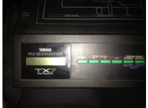 Yamaha TX7 (73881)