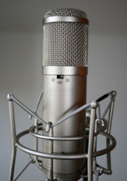 Neumann U 87 : micro Neumann U 87 : micro