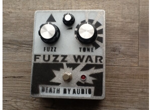 Death By Audio Fuzz War (6622)