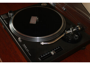 Technics SL-1210 MK2 (40400)