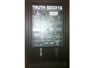 Behringer Truth B2031A (11144)
