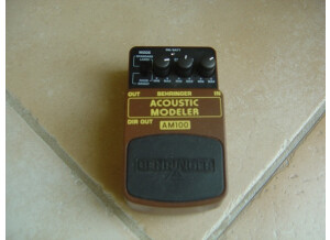 Behringer Acoustic Modeler AM100 (2439)