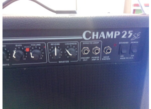Fender Champ 25 SE (84224)