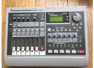 Roland VS-840 (29267)