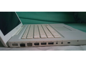 Apple MacBook 13.3&quot; Intel Core 2 Duo 2.0Ghz (12089)