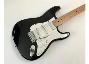 Fender Standard Stratocaster [1990-2005] (73117)