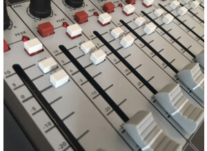 Soundcraft Signature 12 MTK (13023)