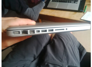 Apple MacBook (8823)