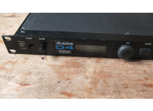 Alesis D4 (85757)
