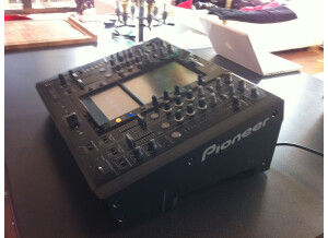 Pioneer SVM 1000