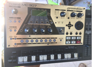 Roland MC-307 (25084)