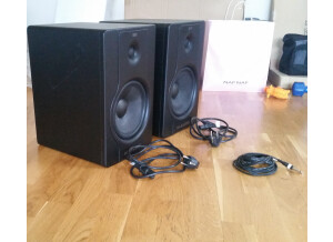 M-Audio BX8a Deluxe (28218)