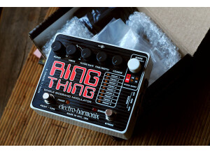 Electro-Harmonix Ring Thing (68706)