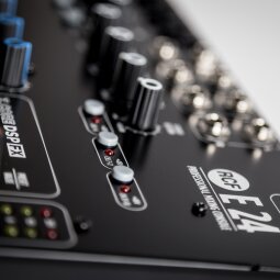 RCF E24 : 016 E24 closeup6 gallery RCF E24 : 016 E24 closeup6 gallery