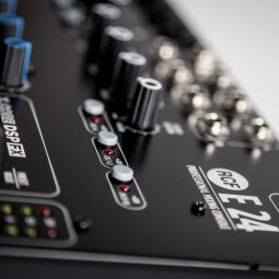 RCF E24 : 016 E24 closeup6 gallery RCF E24 : 016 E24 closeup6 gallery