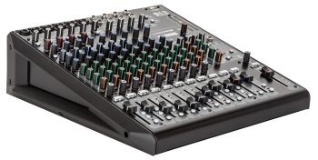 RCF E12 : 003 E12 right gallery RCF E12 : 003 E12 right gallery