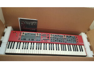 Clavia Nord Stage 2 73 (12010)