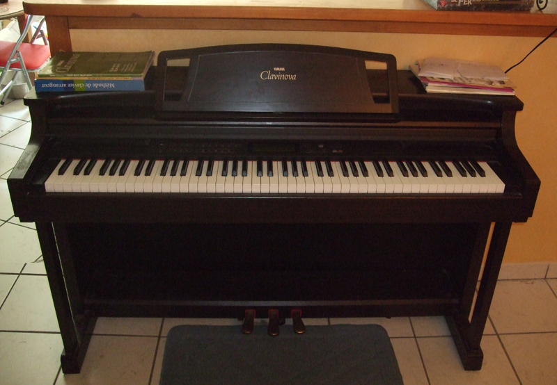 Yamaha clavinova clp 811 store