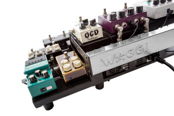 Waggi Pedalboards W20 : WAGGI 267 cop Waggi Pedalboards W20 : WAGGI 267 cop