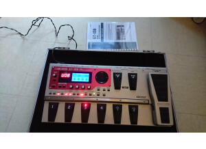 Boss GT-10B (45087)