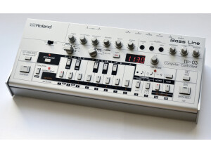 Roland TB-03 (85918)