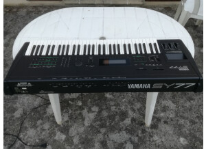Yamaha SY77 (12161)