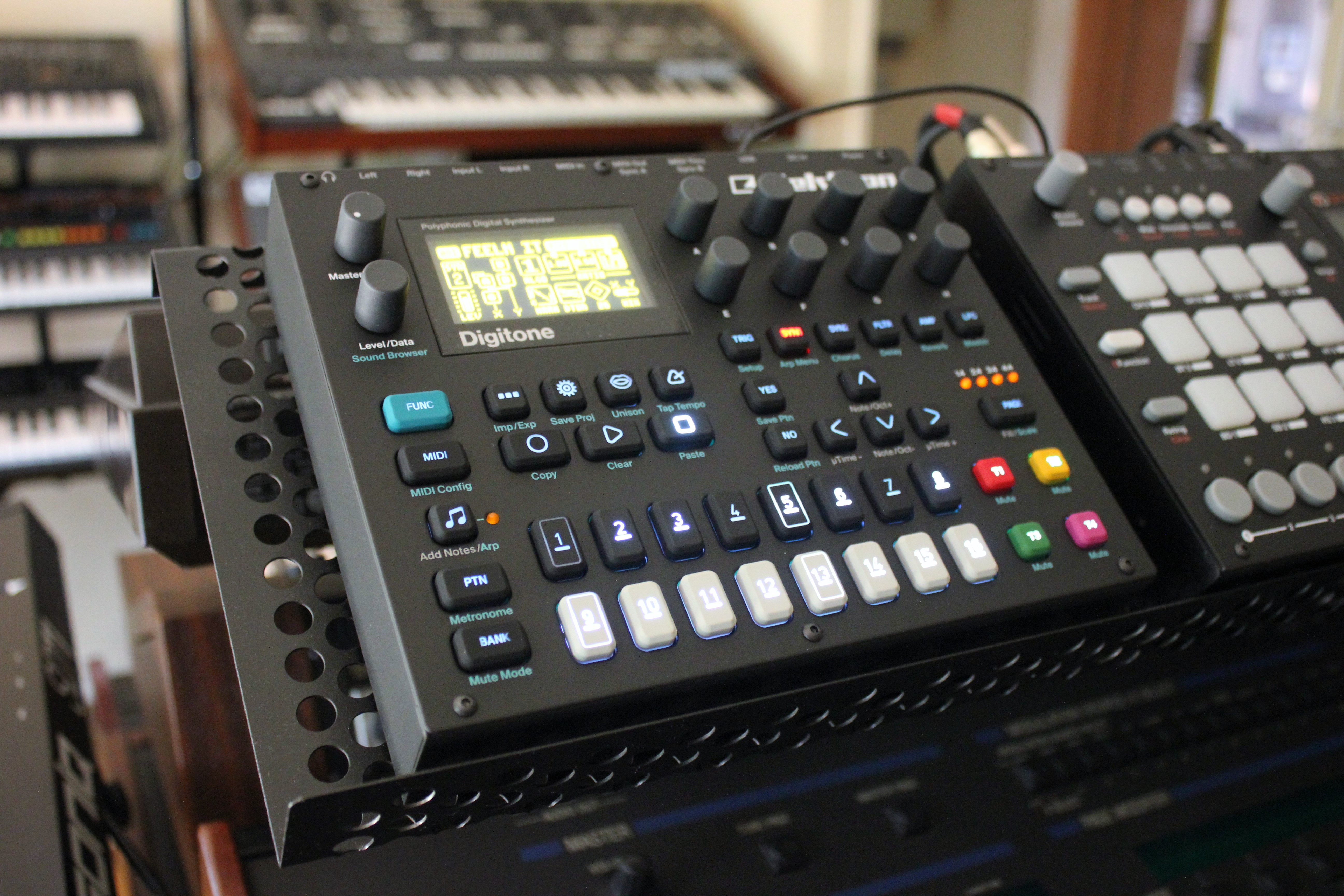 Digitone 2tof 04.JPG