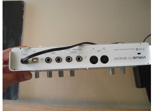 Access Music Virus TI Snow (84620)