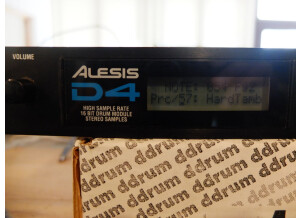 Alesis D4 (72288)