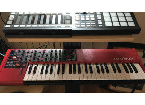 Nord LEAD 4.JPG