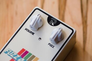 Ryra Fuzz A-Matic : 3 15 18 117 Ryra Fuzz A-Matic : 3 15 18 117