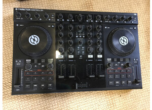 Native Instruments Traktor Kontrol S4 (21724)