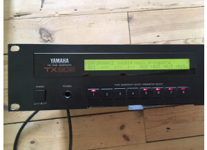 Yamaha TX802 (73781)