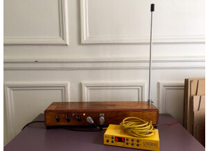 02 Theremin