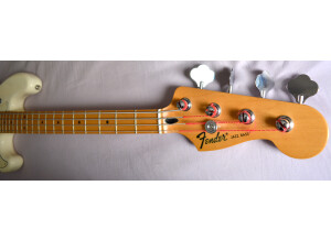 Fender Standard Jazz Bass [2009-Current] (87392)