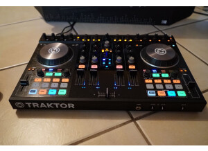 Native Instruments Traktor Kontrol S4 mk2 (28588)