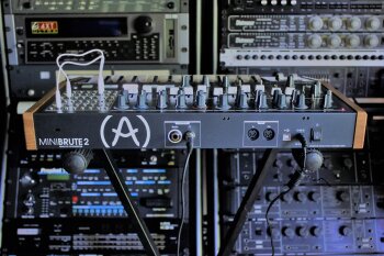 MiniBrute2 2tof 14.JPG MiniBrute2 2tof 14.JPG