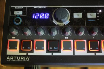 MiniBrute2S 2tof 09.JPG MiniBrute2S 2tof 09.JPG