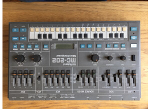 Roland MC-202 (95032)