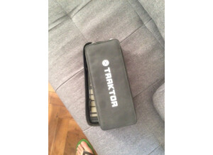 Native Instruments Traktor Kontrol F1 (60050)