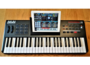 Akai + iPad + Synthstation  20
