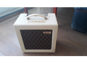 Vox AC4TV (36448)