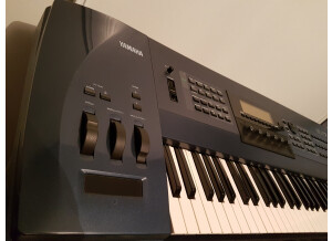 Yamaha EX7 (40069)