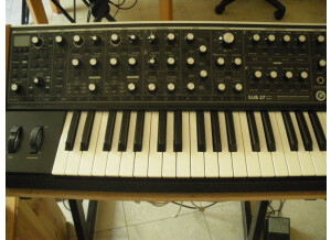 Moog Music SUB 37 (43496)