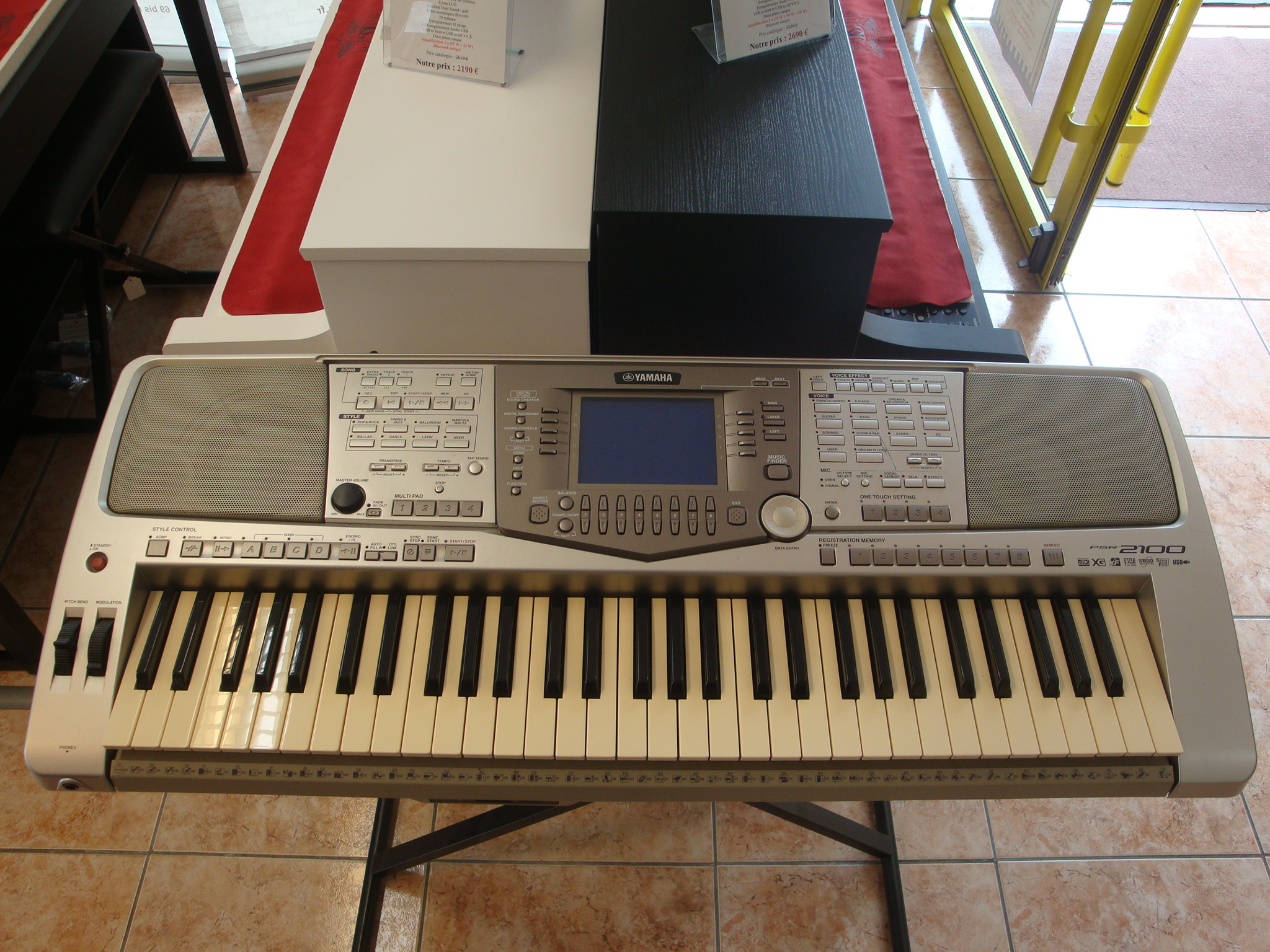 Pictures and images Yamaha PSR-2100 - Audiofanzine